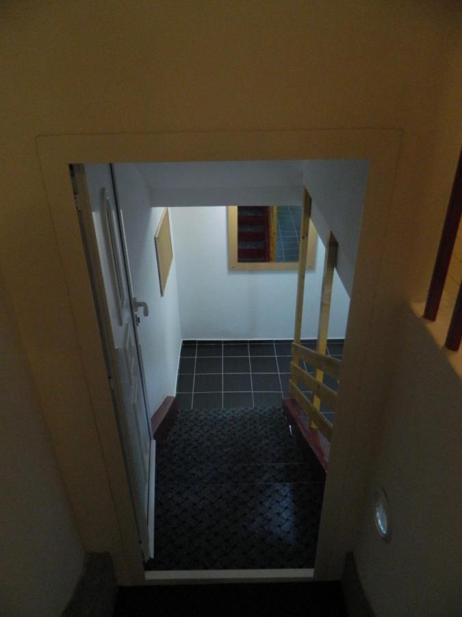 Basement 5 Apartment Sarajewo Zewnętrze zdjęcie
