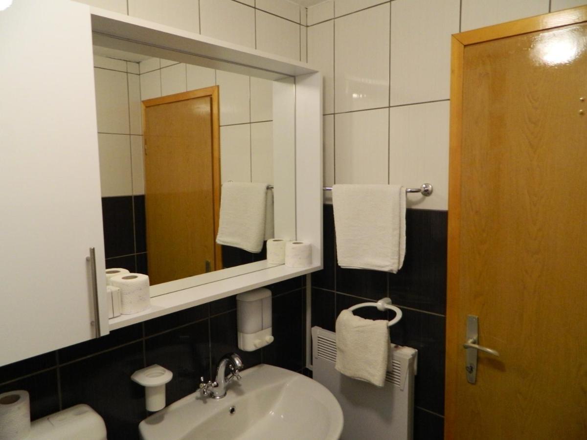 Basement 5 Apartment Sarajewo Zewnętrze zdjęcie